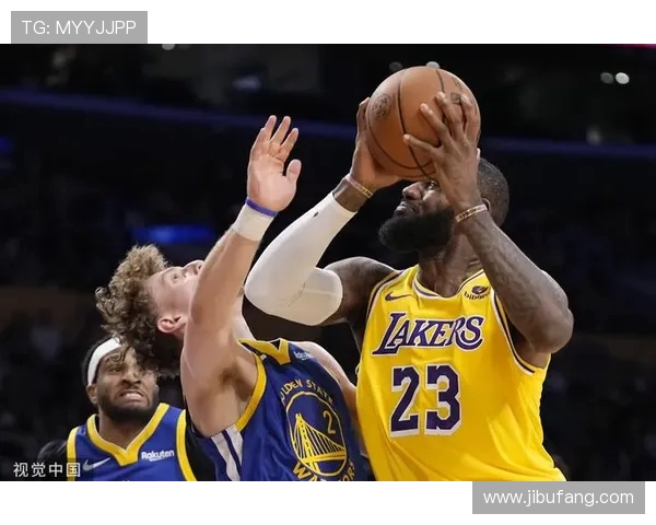 2016年湖人与勇士季前赛精彩对决回顾与分析 2016年湖人与勇士季前赛精彩对决回顾与分析