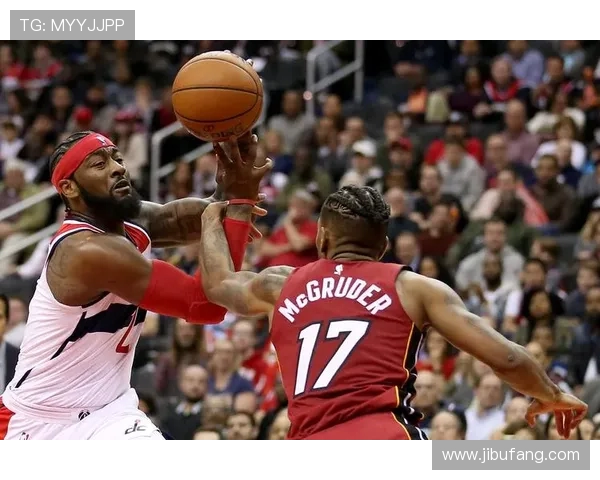 NBA魔术队与开拓者队激战正酣谁能在这场对决中笑到最后 NBA魔术队与开拓者队激战正酣谁能在这场对决中笑到最后