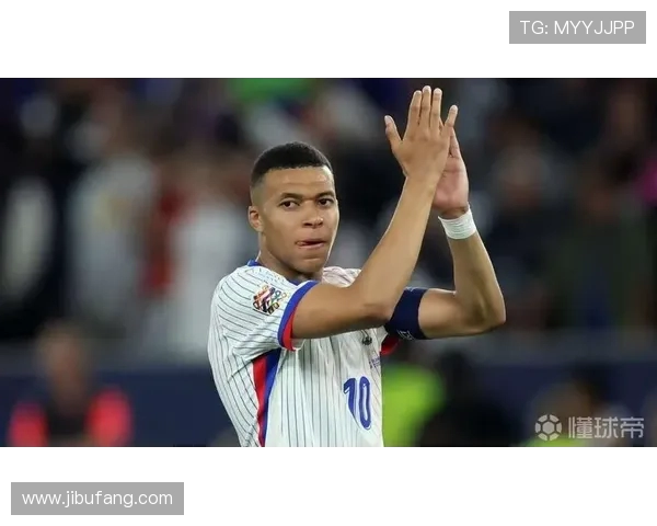 姆巴佩领衔法国队冲击世界杯冠军前景分析与个人发展路径探讨