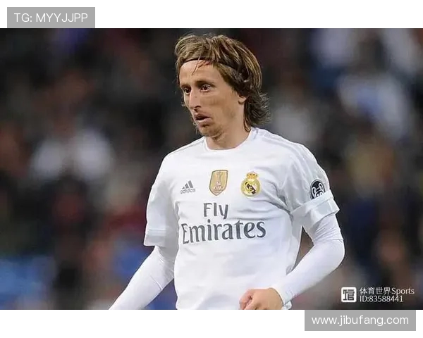 莫德里奇：足球场上的魔术师如何引领球队走向辉煌的传奇之路