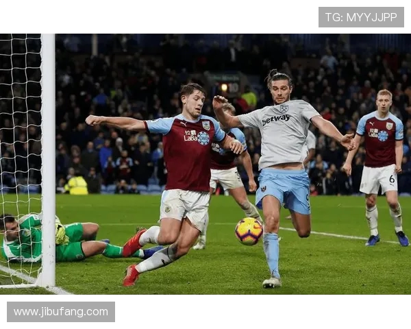 西布朗维奇迎战桑德兰争夺英冠积分榜关键三分之战