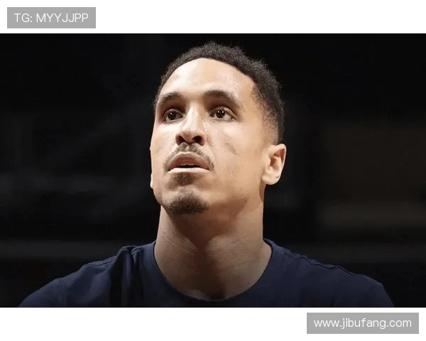 马尔科姆布罗格登的篮球生涯与未来发展潜力分析 马尔科姆布罗格登的篮球生涯与未来发展潜力分析